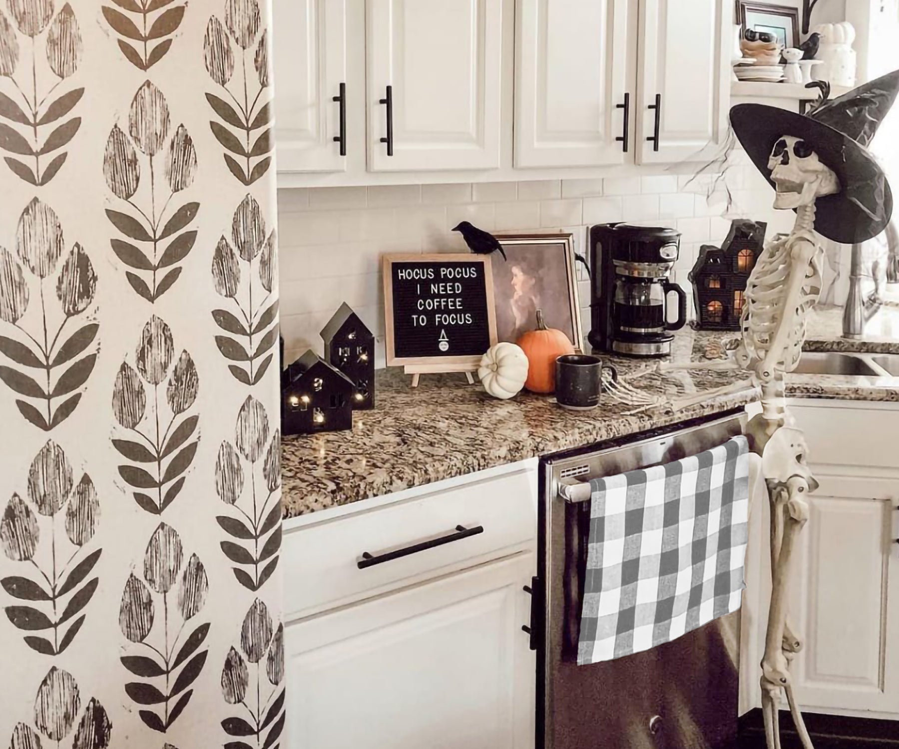 Hanging Kitchen Towels (Creative Ideas on Where and How To Hang) -  Inspiration For Moms