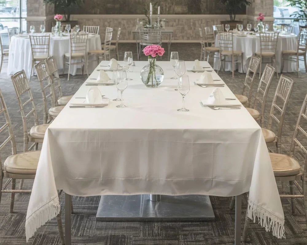 How to Fold a Rectangular Tablecloth Without Wrinkles How to Fold a Rectangular Tablecloth Without Wrinkles