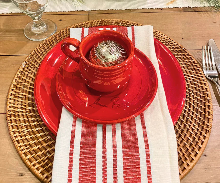 What Are Linen Napkins? What Are Linen Napkins?