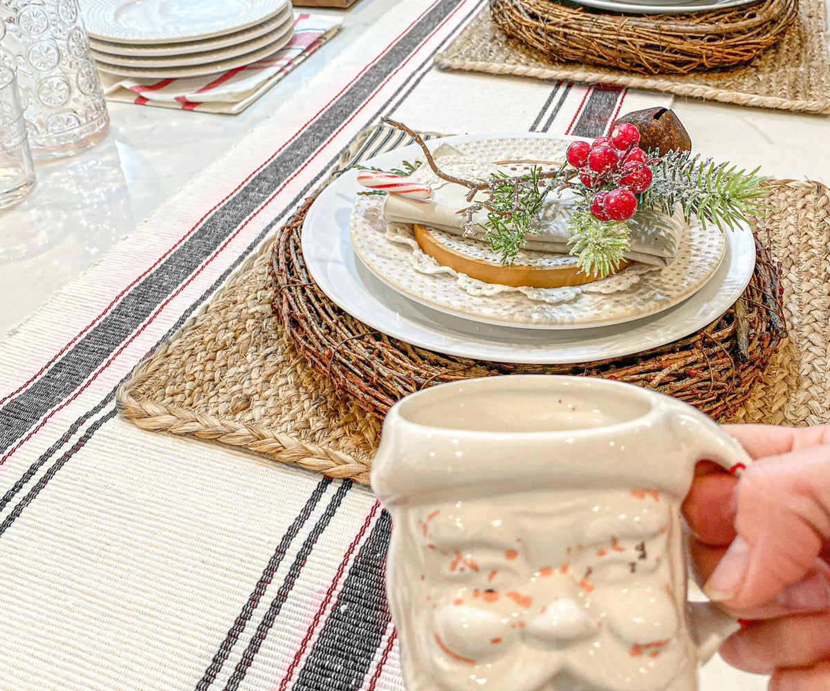 Modern Table Runners: The Secret to Elevating Your Dinner Party Modern Table Runners: The Secret to Elevating Your Dinner Party