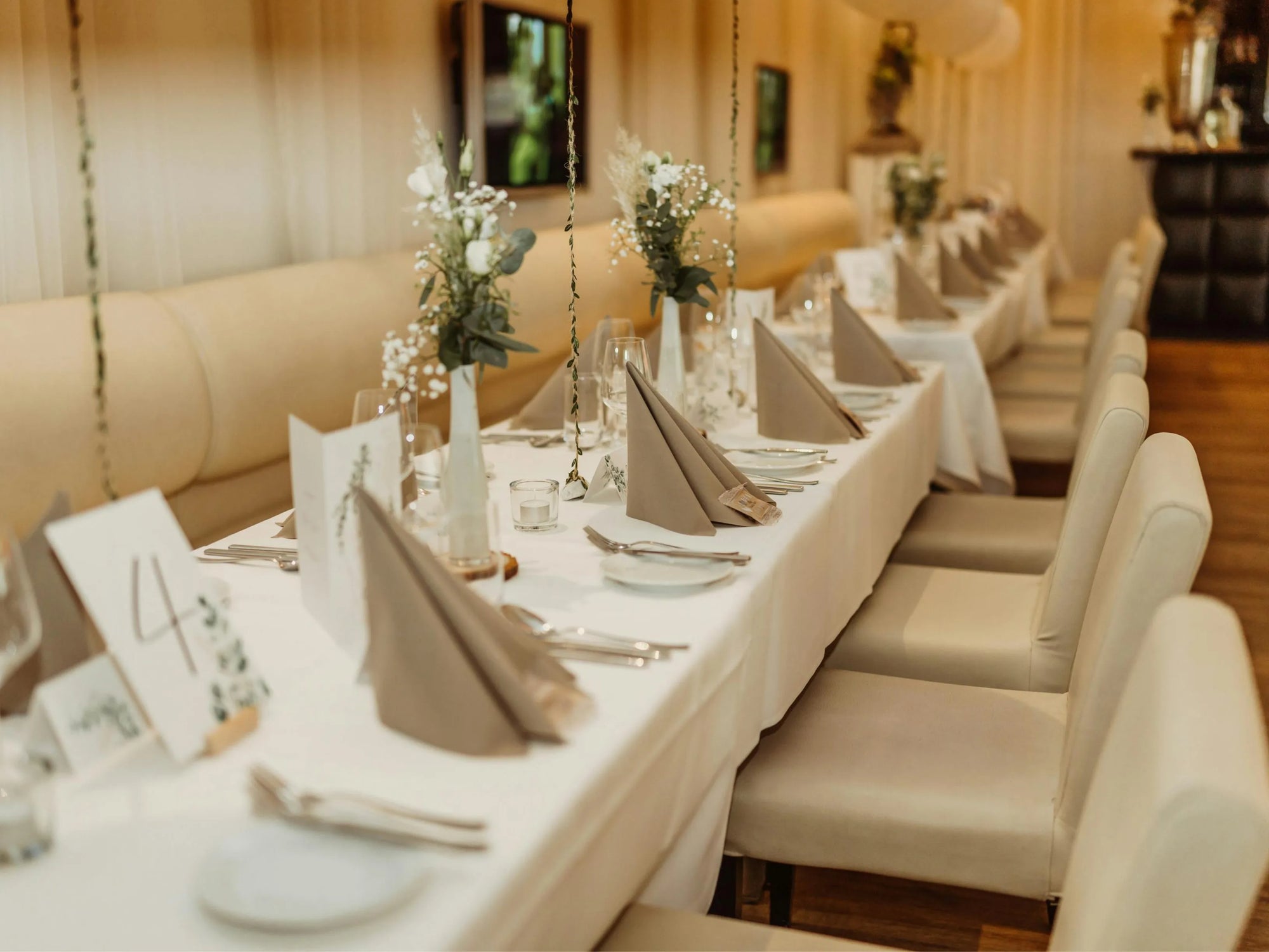 What Is the Best Size for Cloth Napkins? What Is the Best Size for Cloth Napkins?