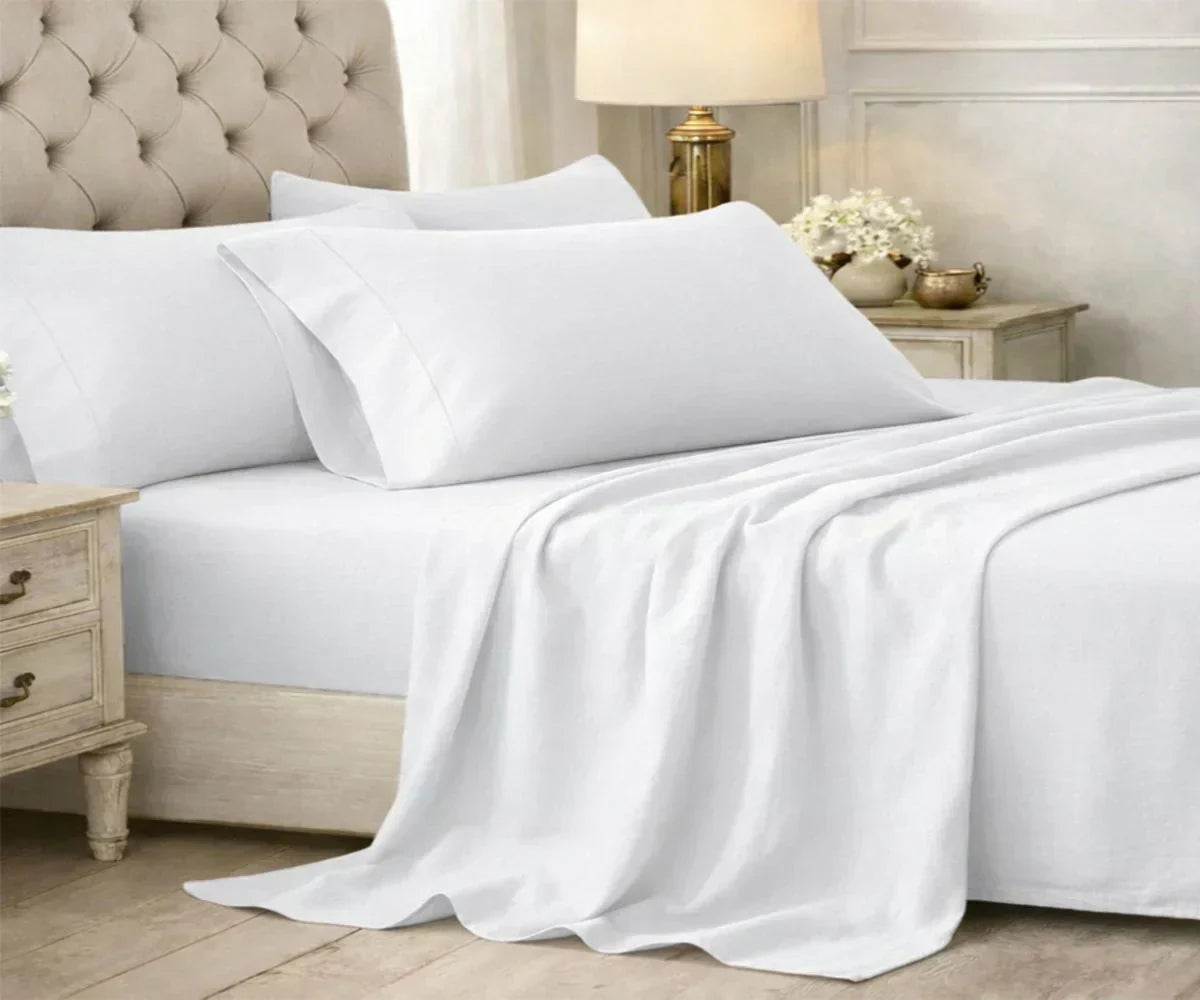 Linen Bed Throws That Double as Seating: Soft Solutions for Tiny Student Rooms Linen Bed Throws That Double as Seating: Soft Solutions for Tiny Student Rooms