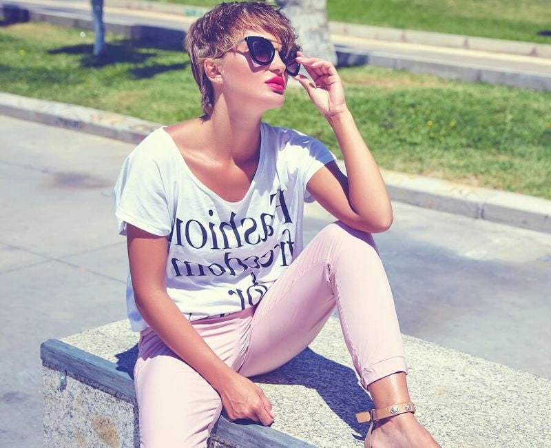 How to Choose the Perfect Women's Short-Sleeve Tees How to Choose the Perfect Women's Short-Sleeve Tees