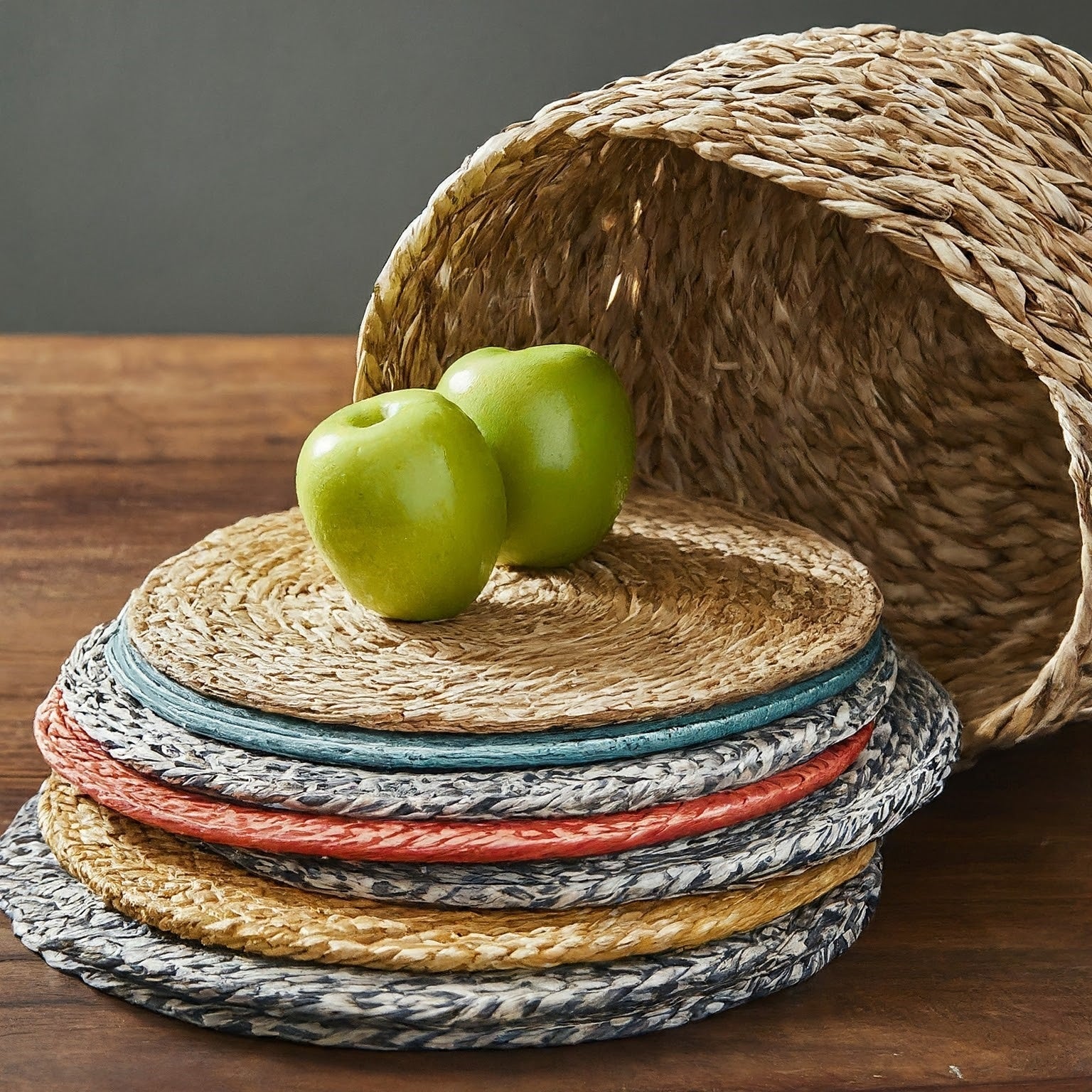 Round placemats in various colors and patterns, adding a stylish touch to a dining table setting. Stack of colorful round placemats, perfect for any occasion. Round placemats in various colors and patterns, adding a stylish touch to a dining table setting. Stack of colorful round placemats, perfect for any occasion.