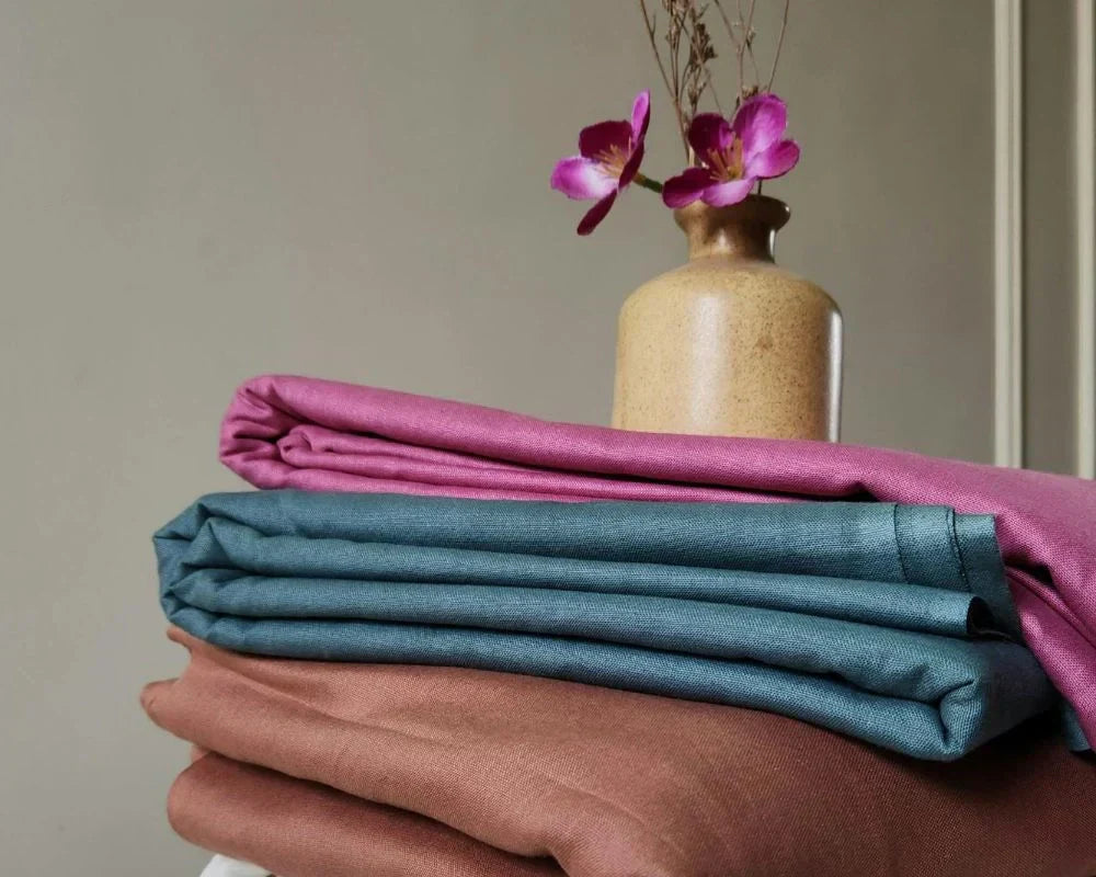 storing-tablecloths storing-tablecloths