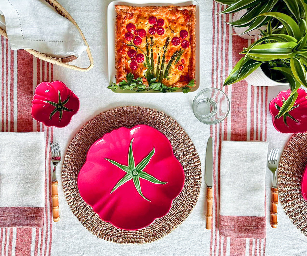 Essential Guide to Keeping Tablecloths from Slipping Off Tables