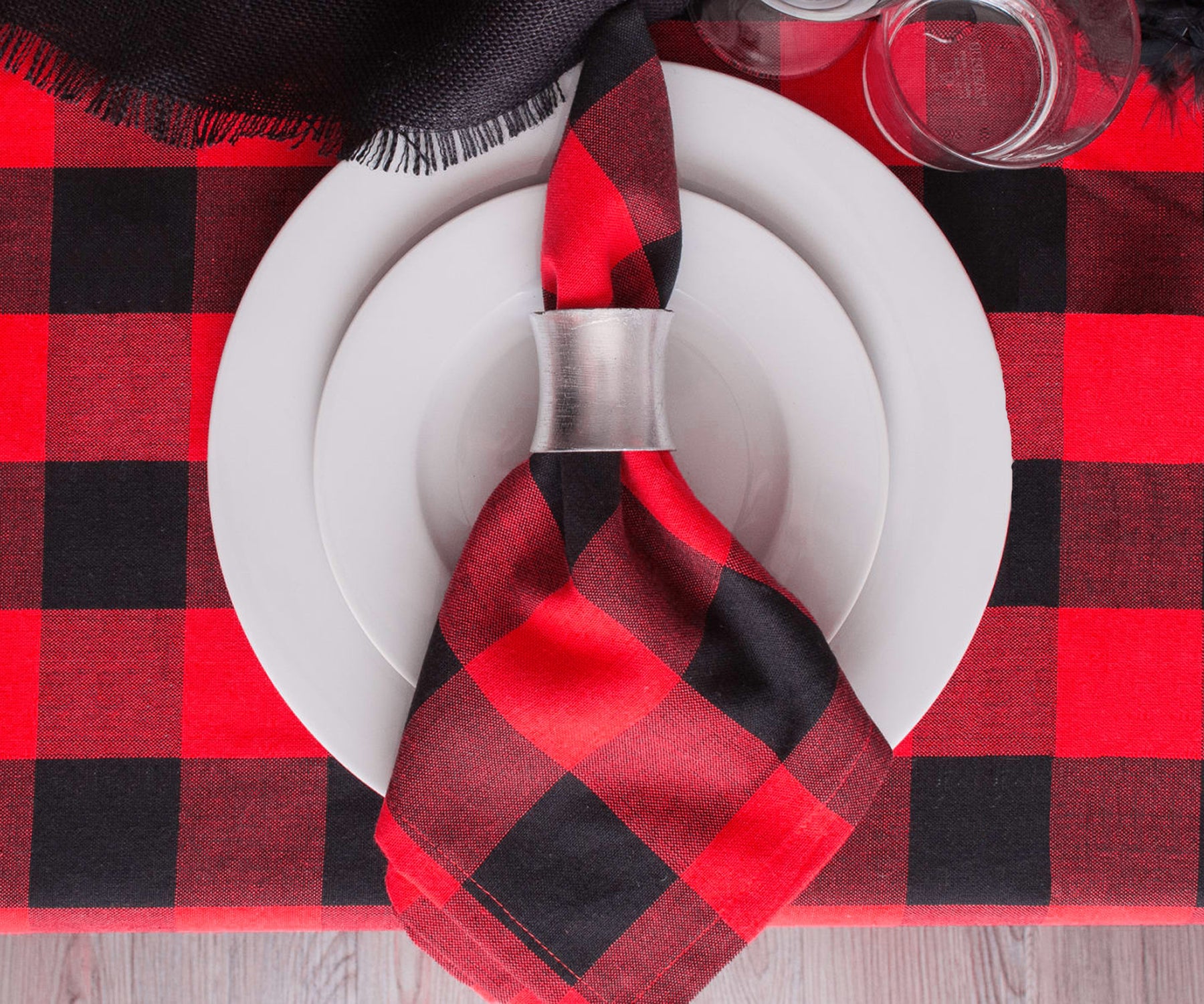 Crafted from high-quality cotton/polyester blend fabric, our cotton tablecloth features a classic checkered pattern in vibrant hues, adding a touch of rustic elegance to your table setting. Crafted from high-quality cotton/polyester blend fabric, our cotton tablecloth features a classic checkered pattern in vibrant hues, adding a touch of rustic elegance to your table setting.