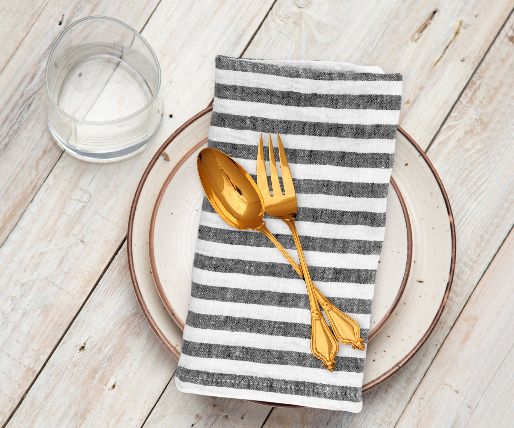 Subtle beige napkins, versatile enough to complement any table decor or occasion. Subtle beige napkins, versatile enough to complement any table decor or occasion.