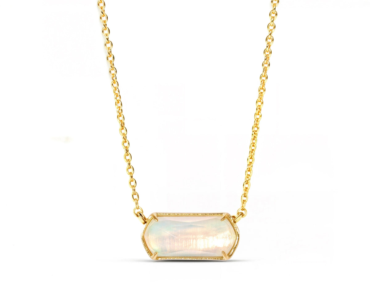 Aurora Opal pendant necklace in 18k gold-plated brass Aurora Opal pendant necklace in 18k gold-plated brass