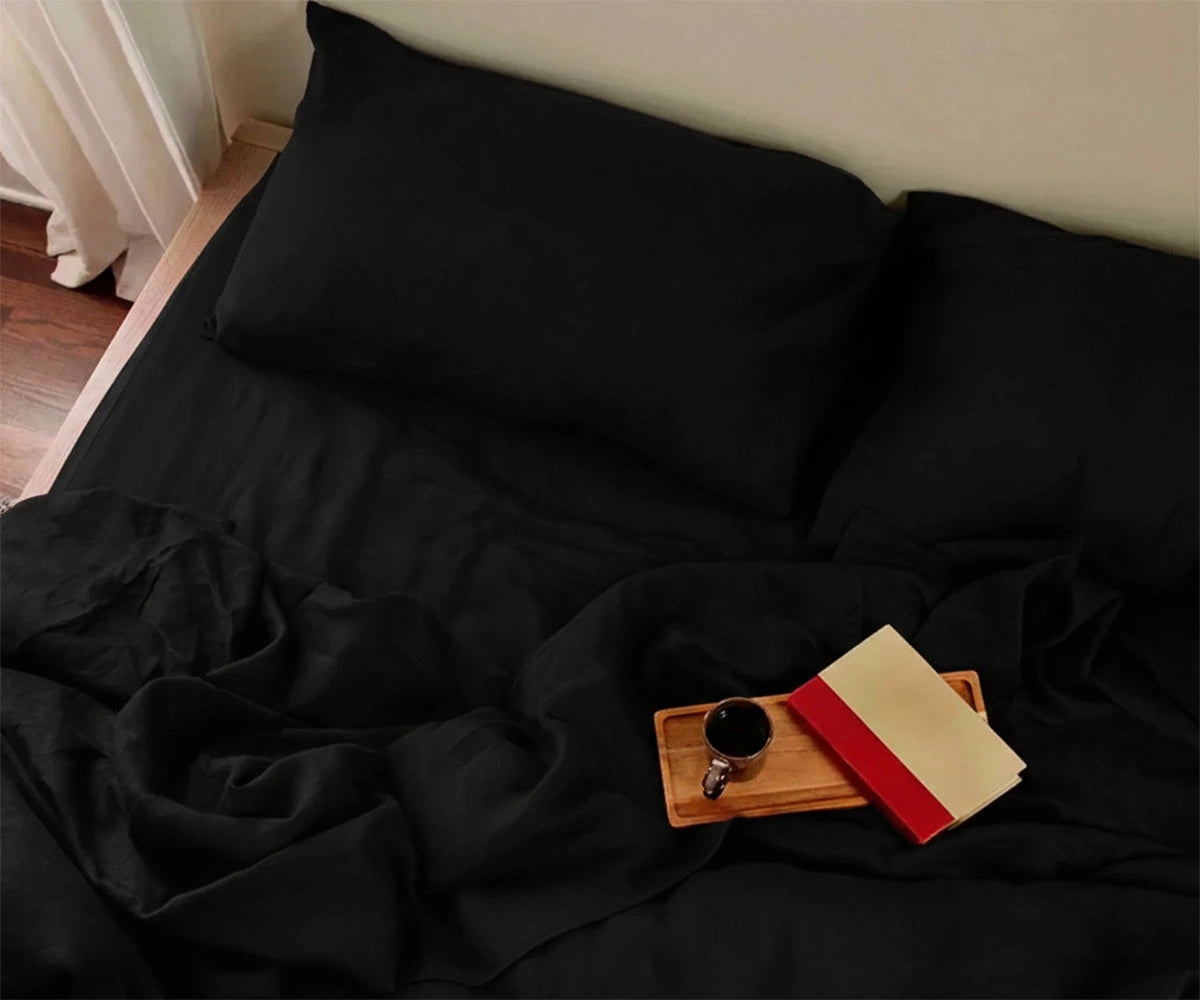 Black linen bed sheets set made from 100% pure linen with breathable fabric and deep pocket fitted sheet Black linen bed sheets set made from 100% pure linen with breathable fabric and deep pocket fitted sheet