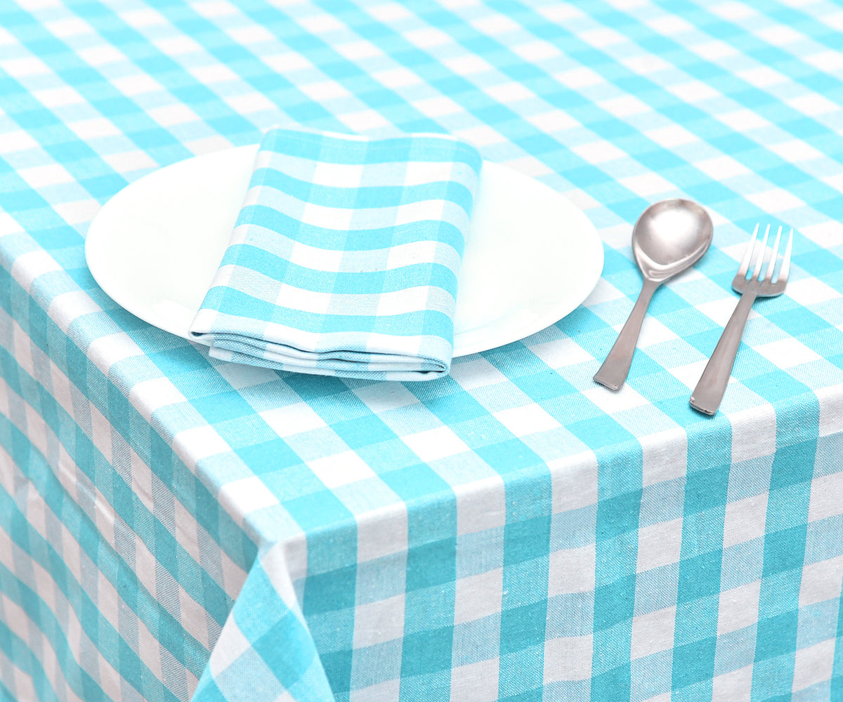 Cotton tablecloth ideal for family dinners or special occasions. Cotton tablecloth ideal for family dinners or special occasions.
