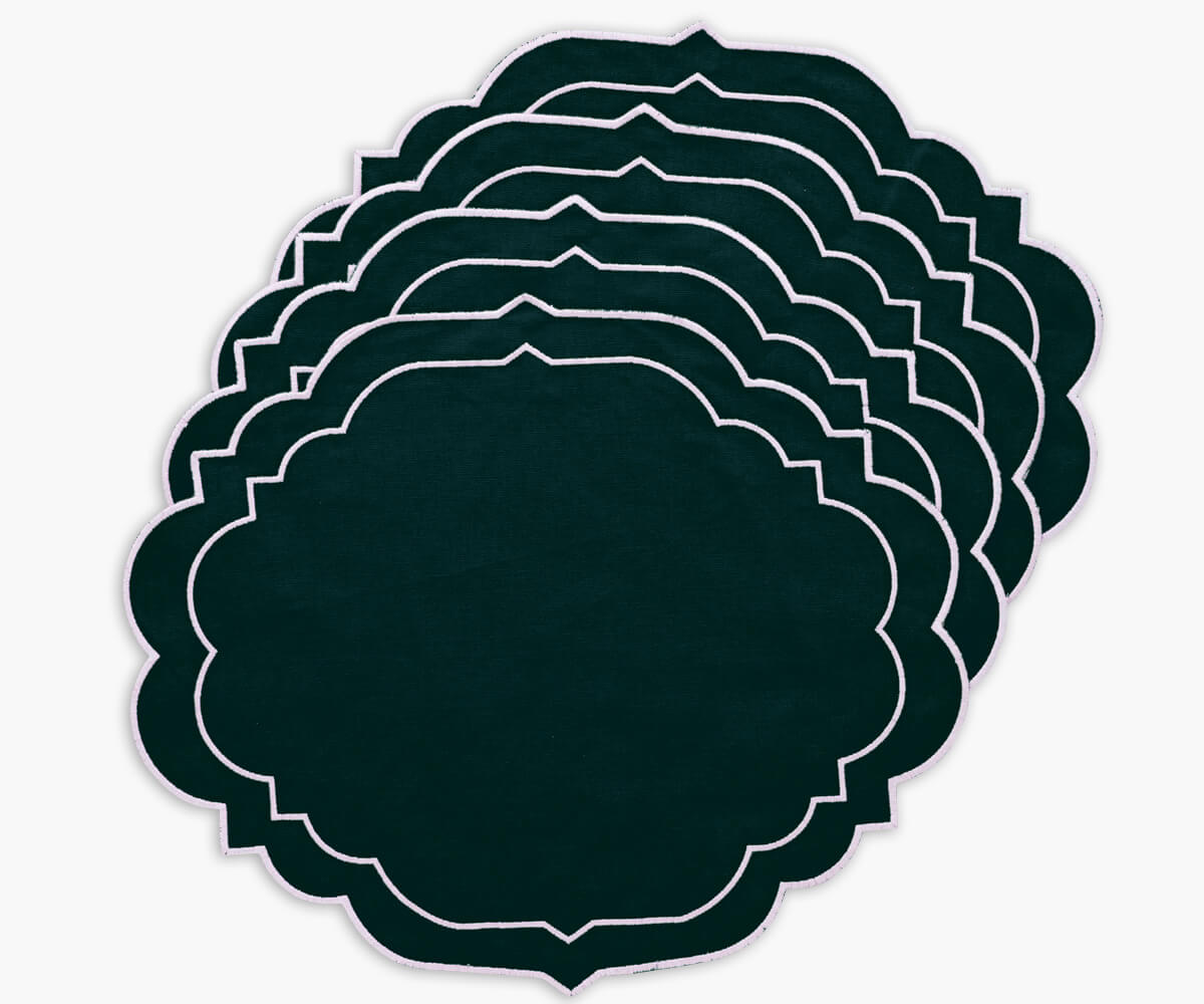 green placemats in assorted colors and designs.