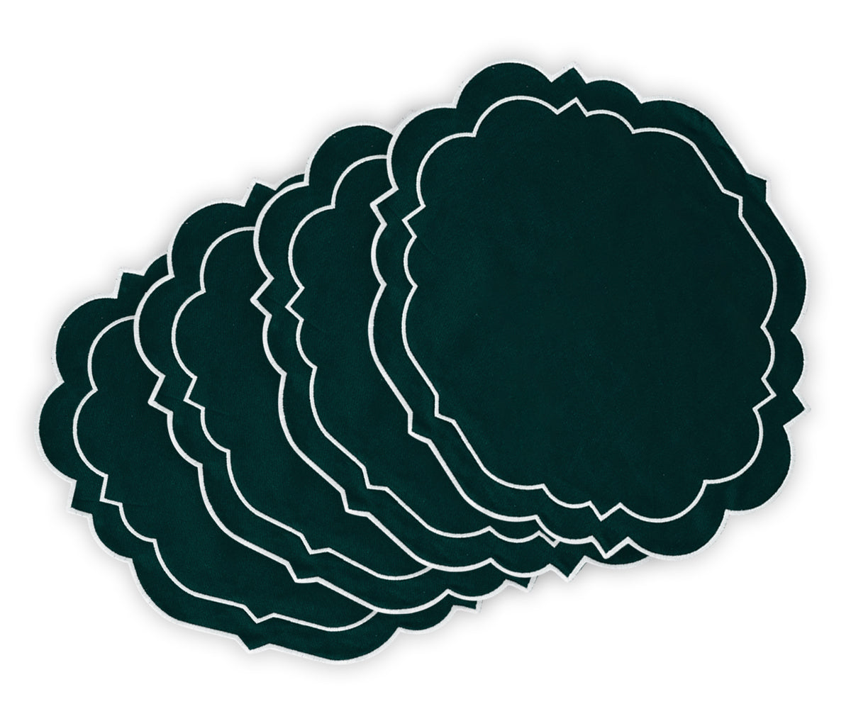 Linen placemats in green color for modern dining table settings