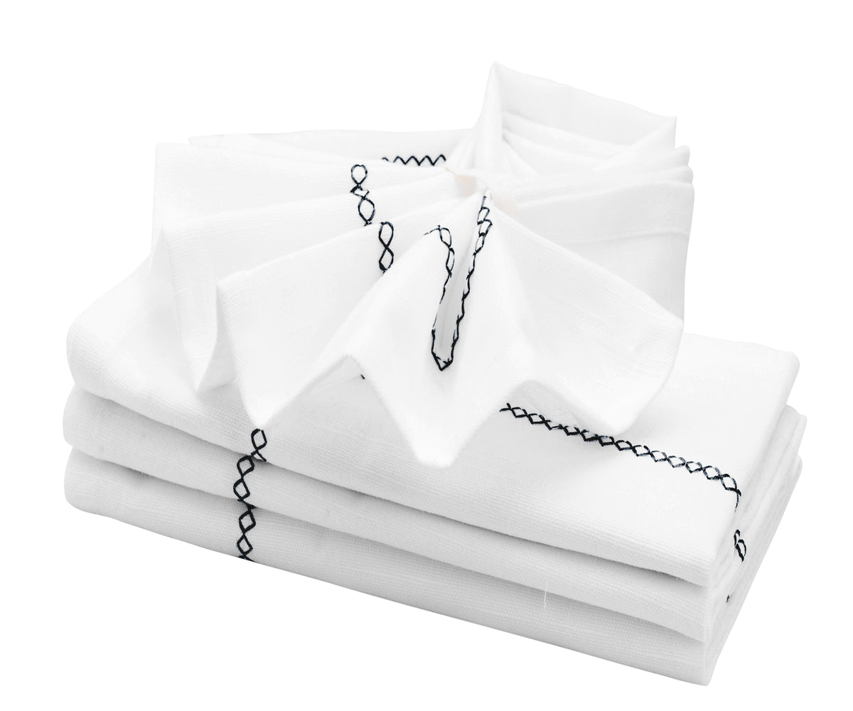 Custom Embroidery Wedding Cloth Napkins for Table Decor Custom Embroidery Wedding Cloth Napkins for Table Decor