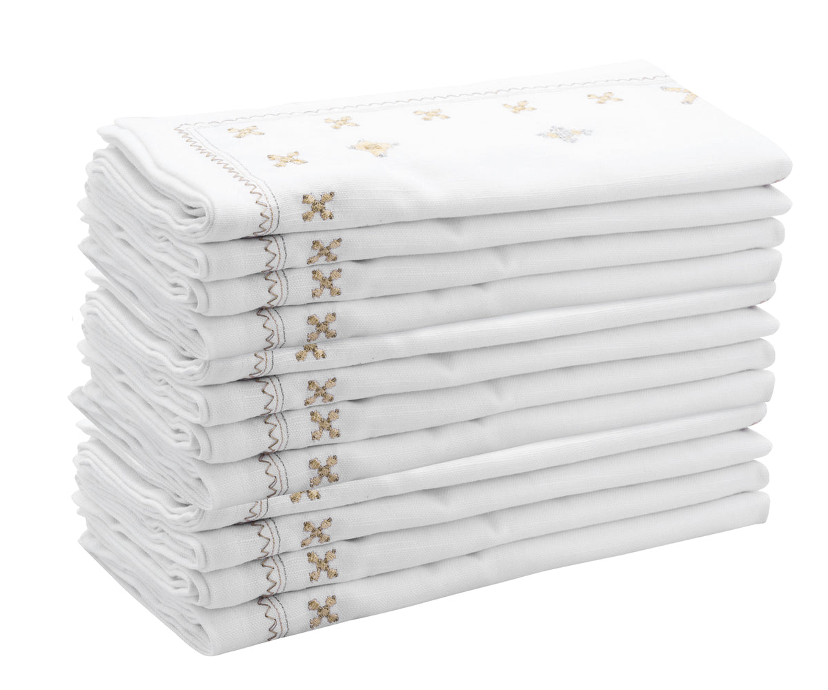 Luxurious gold cloth napkins for formal dining