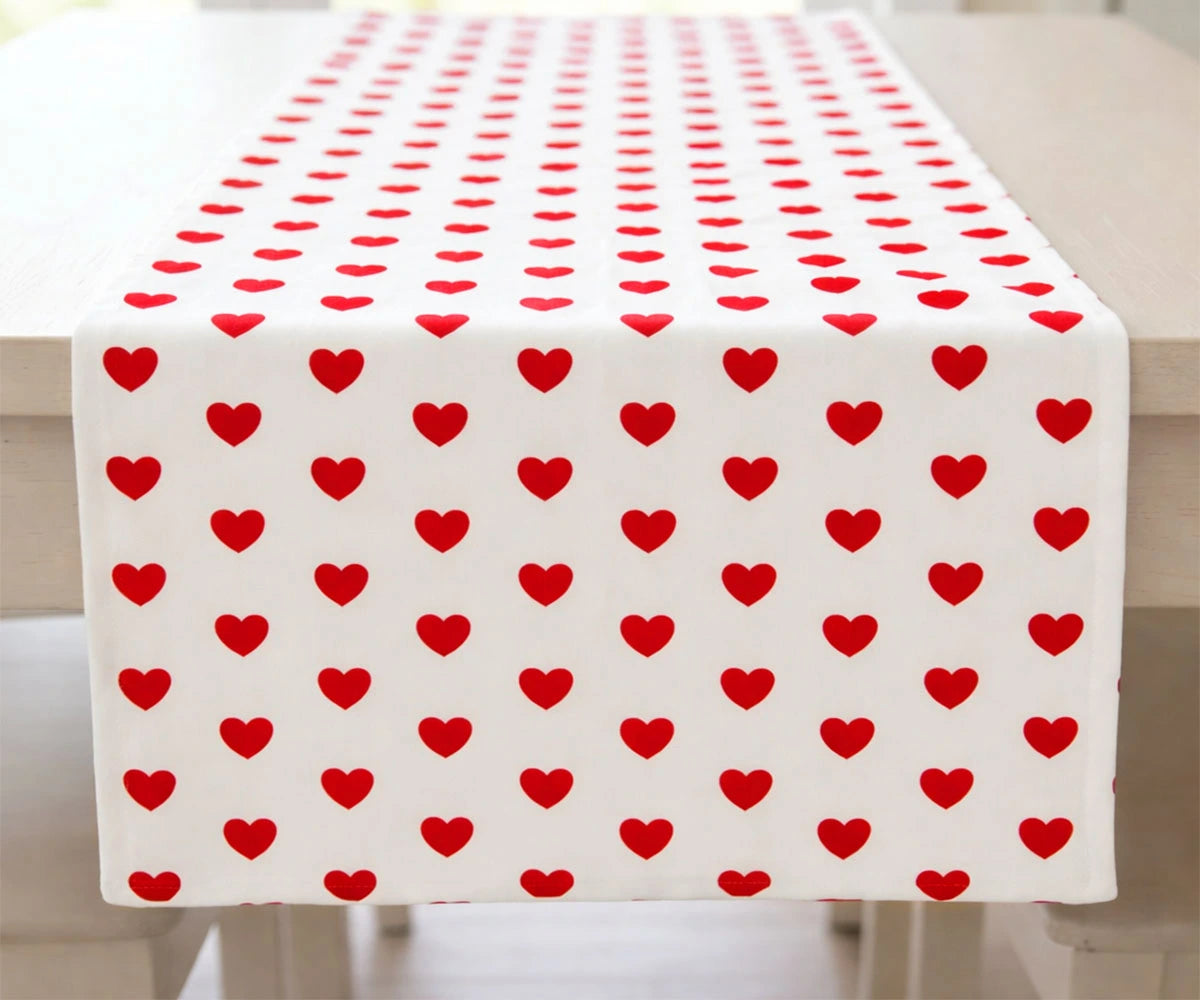 Red heart printed table runner in 100% cotton, romantic Valentine’s Day table décor for dining tables
Red heart printed table runner in 100% cotton, romantic Valentine’s Day table décor for dining tables