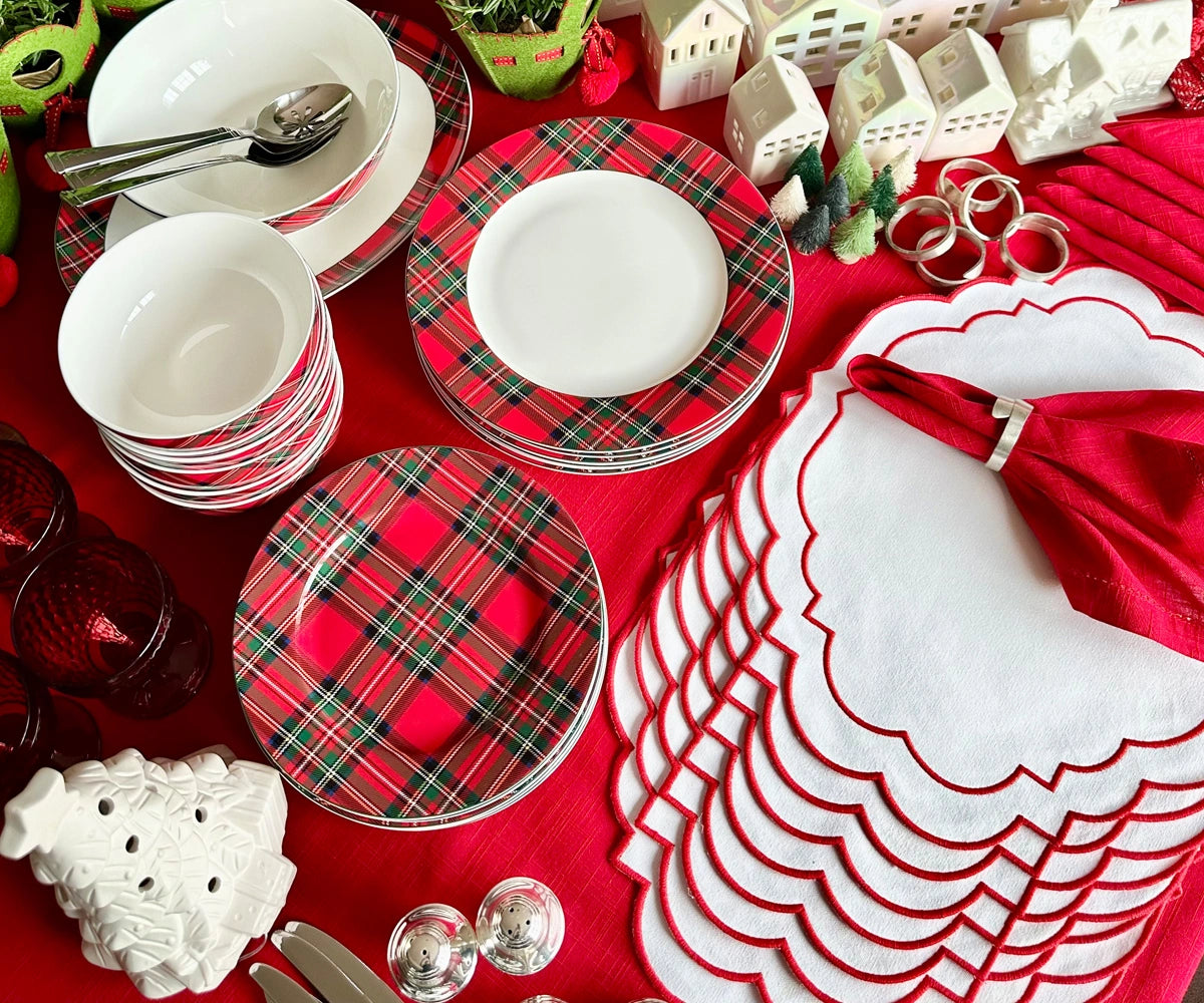 Classic red oval cloth placemats designed for table settings, durable washable placemats suitable for daily use, weddings, and events Classic red oval cloth placemats designed for table settings, durable washable placemats suitable for daily use, weddings, and events