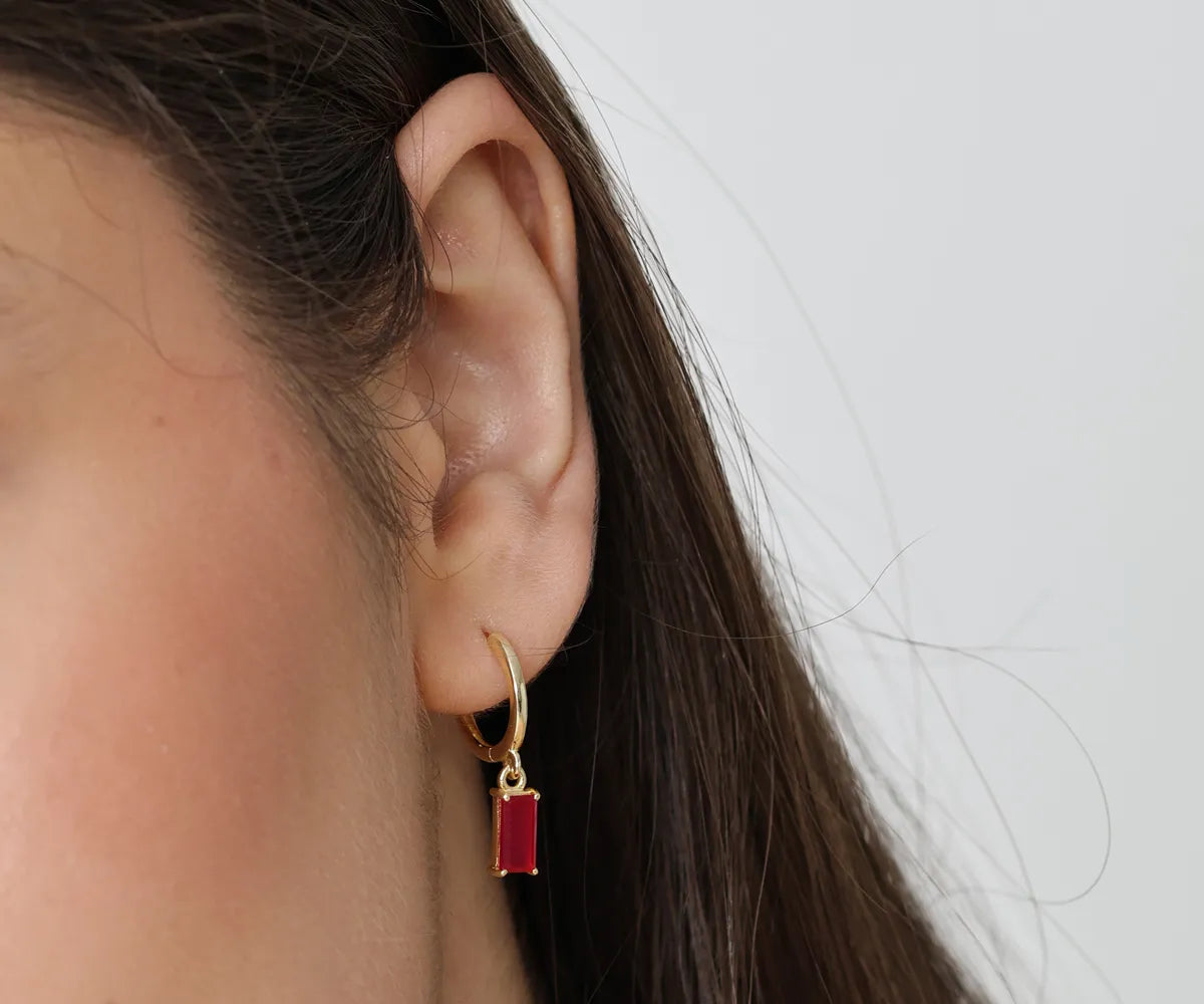 Lightweight gold-plated hoops with pink earrings hoops design Lightweight gold-plated hoops with pink earrings hoops design