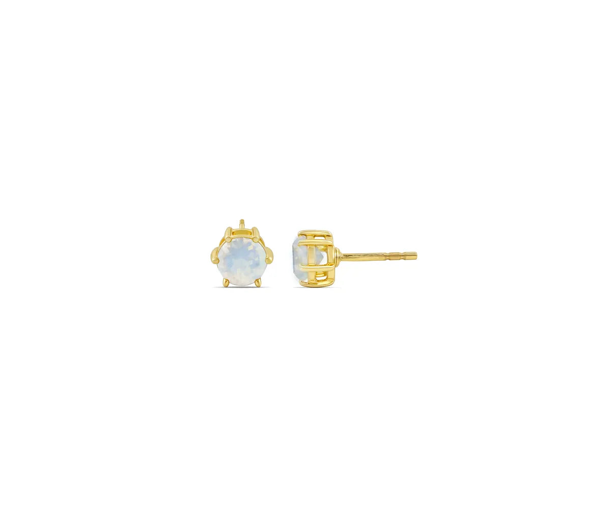 Women's moonstone earrings in yellow gold with push-back closure Women's moonstone earrings in yellow gold with push-back closure