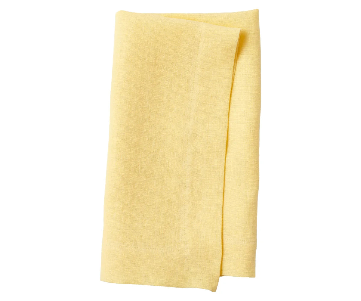 Elegant Lemon linen napkins folded for wedding décor Elegant Lemon linen napkins folded for wedding décor