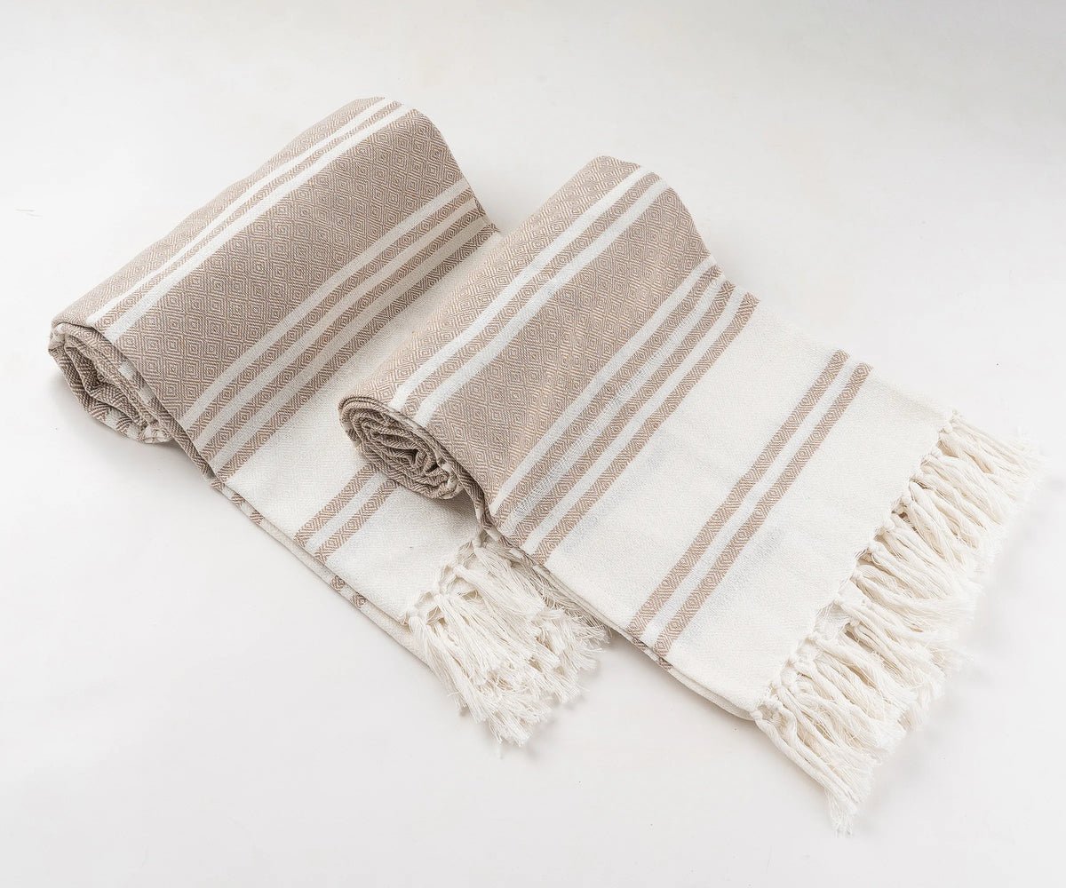 Lightweight bath and beach towels ideal for travel, gym, or everyday use Lightweight bath and beach towels ideal for travel, gym, or everyday use