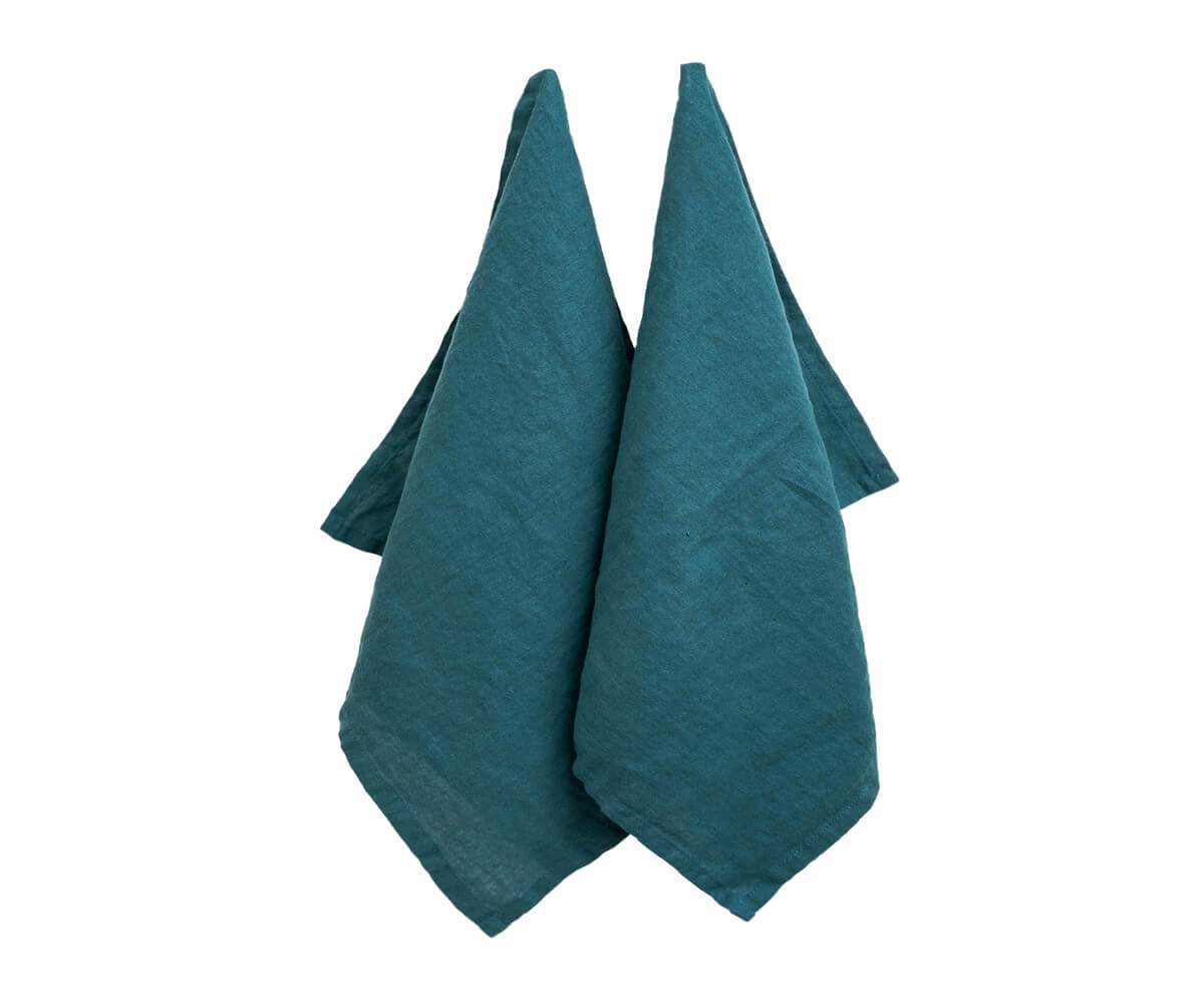Discover the perfect balance of softness and strength in our durable green linen towels.
 Discover the perfect balance of softness and strength in our durable green linen towels.