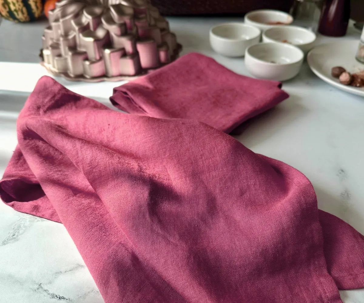 Pure linen napkins adding charm to table décor Pure linen napkins adding charm to table décor