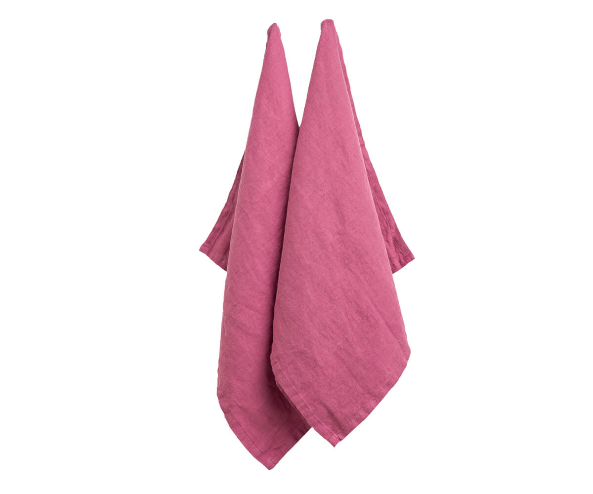 Experience the ultimate in luxury and comfort with our fushia linen towels.
 Experience the ultimate in luxury and comfort with our fushia linen towels.