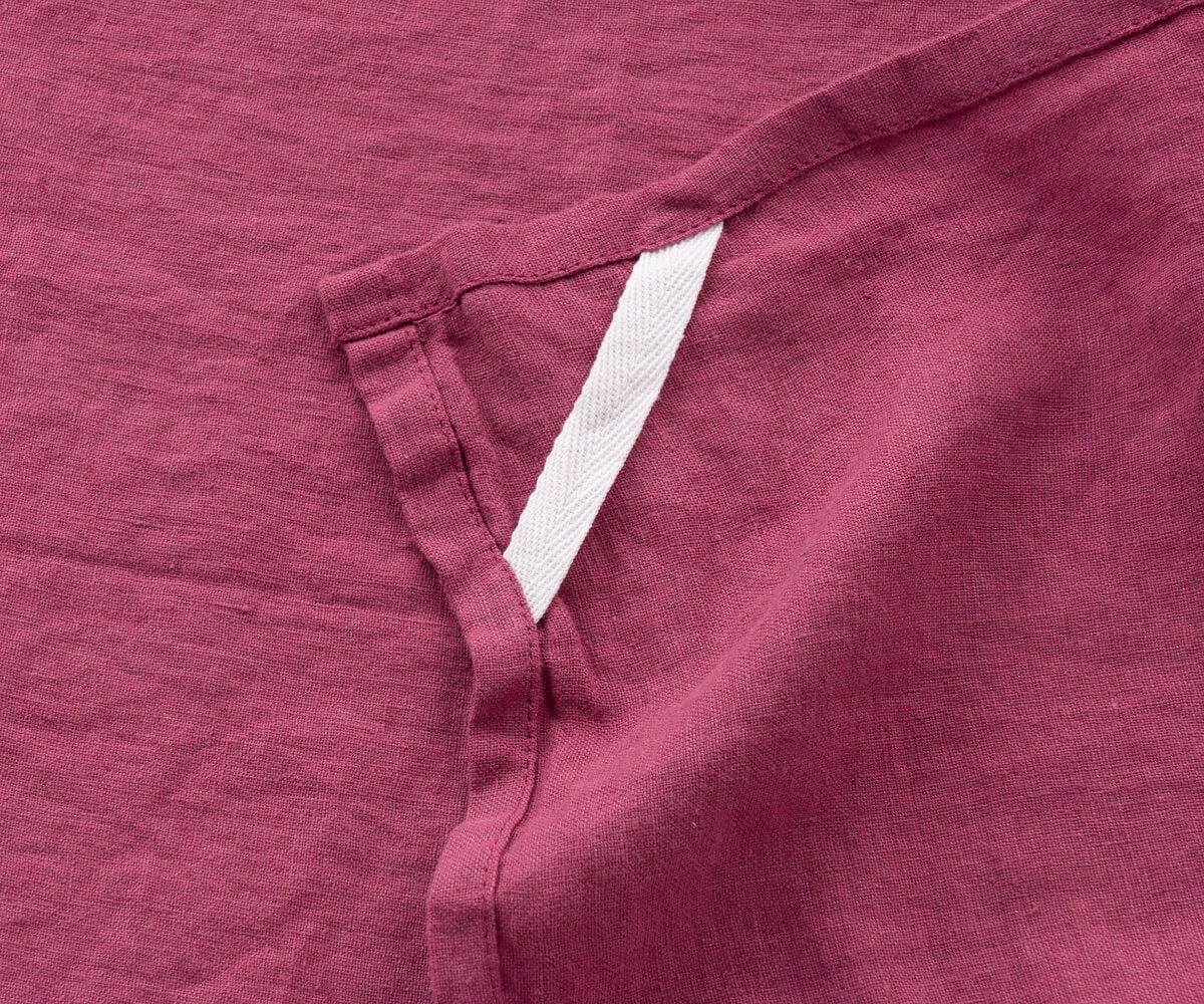 Upgrade your kitchen essentials with our stylish and functional linen tea towels.
 Upgrade your kitchen essentials with our stylish and functional linen tea towels.