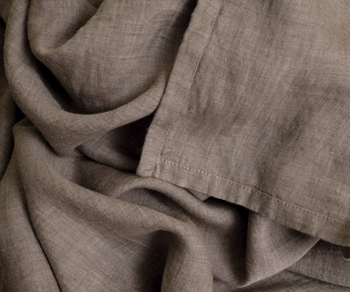 Cotton tablecloth for a comfortable and breathable dining experience. Cotton tablecloth for a comfortable and breathable dining experience.