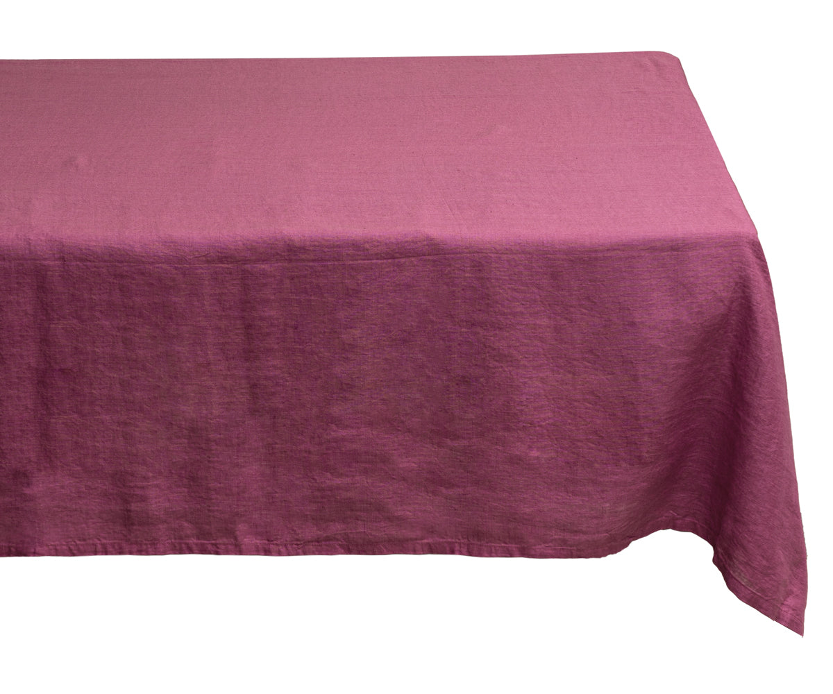 Farmhouse-style rectangle tablecloth for a cozy setting. Farmhouse-style rectangle tablecloth for a cozy setting.