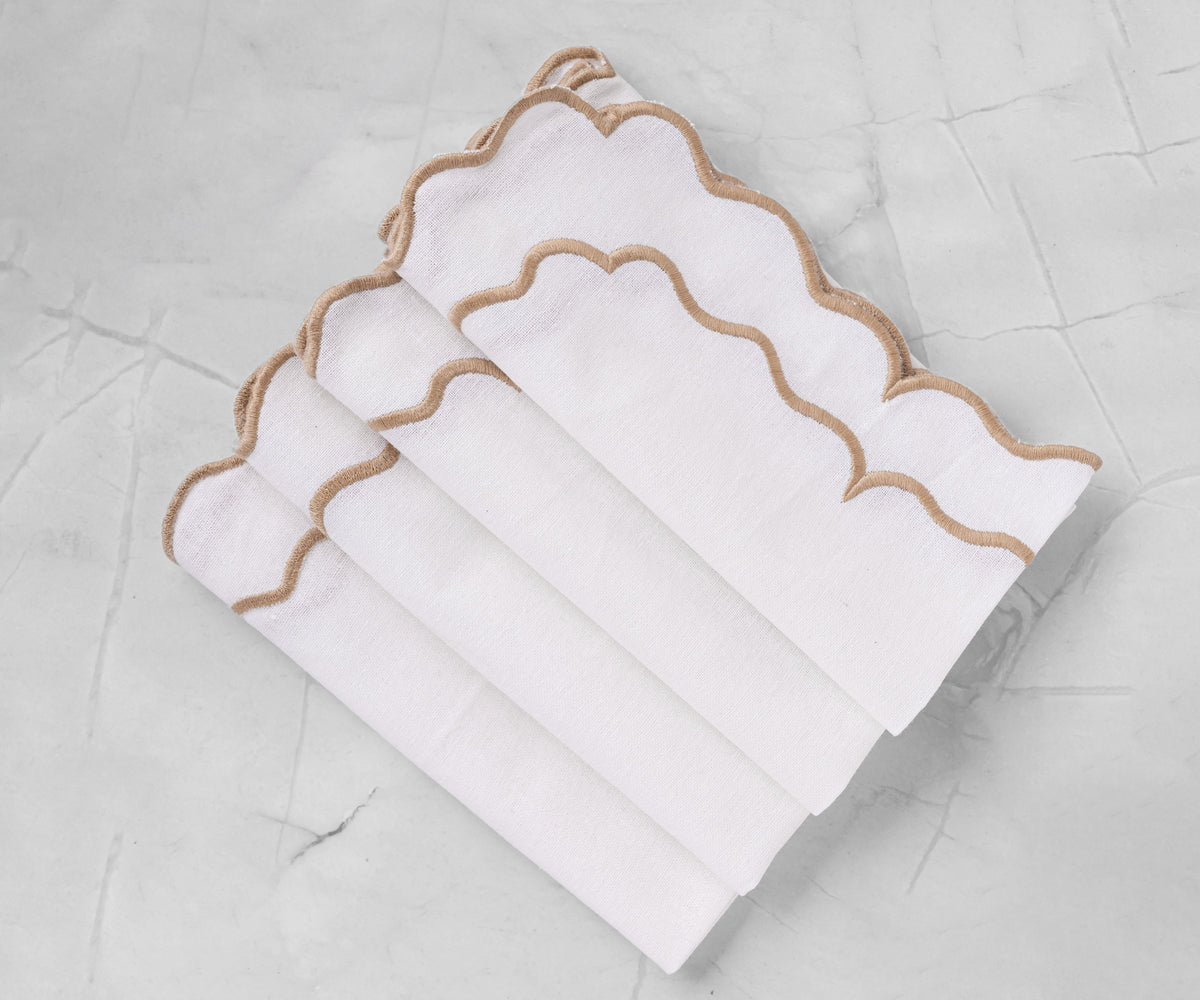 Premium Scalloped Dinner Napkins
 Premium Scalloped Dinner Napkins