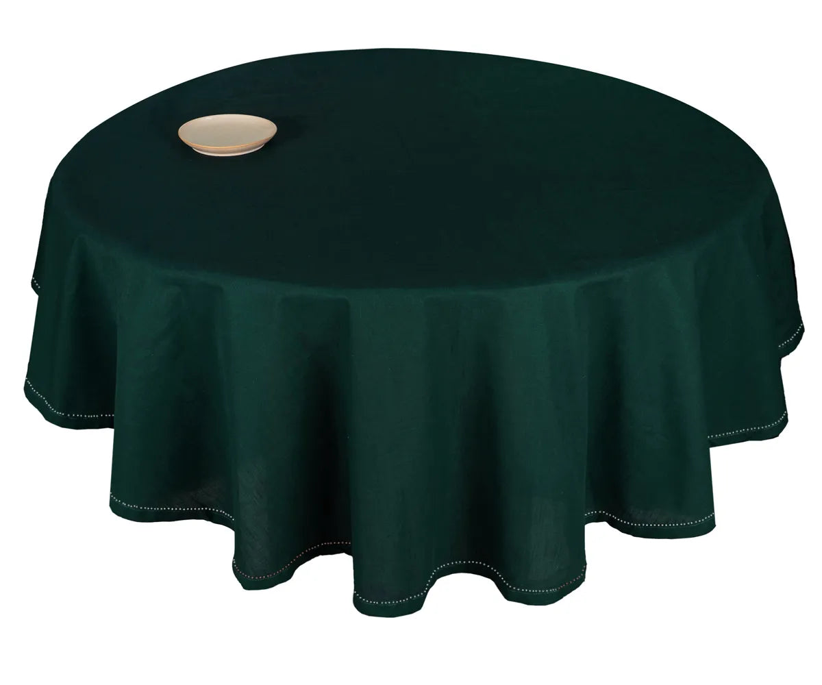 Elegant round tablecloth in green with matching napkins Elegant round tablecloth in green with matching napkins
