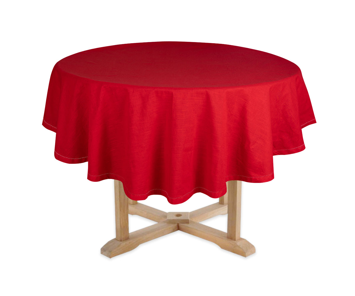 Round christmas tablecloth Bold red 100% cotton round tablecloth on patio table Round christmas tablecloth Bold red 100% cotton round tablecloth on patio table