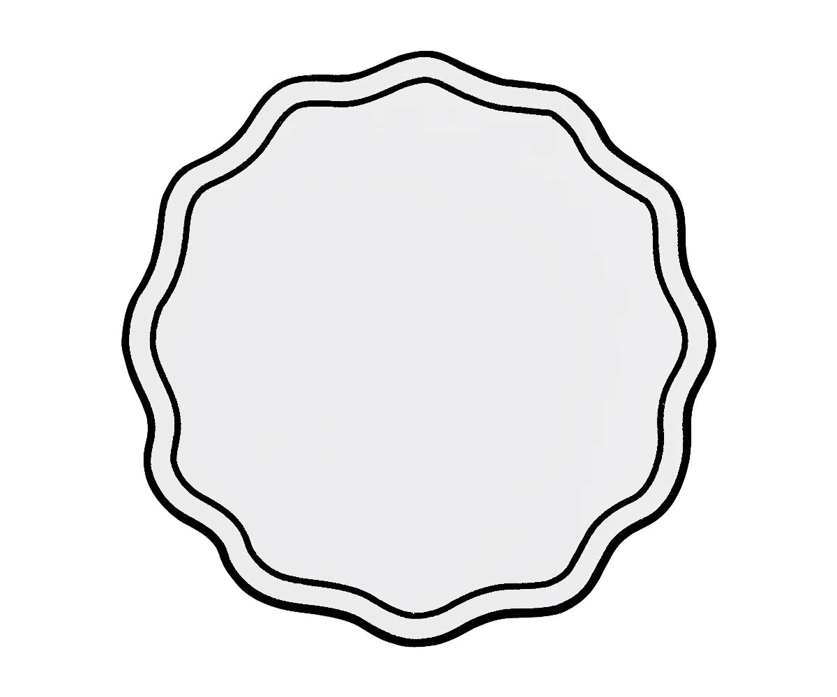 Elegant cotton placemats with scalloped edge and embroidery Elegant cotton placemats with scalloped edge and embroidery