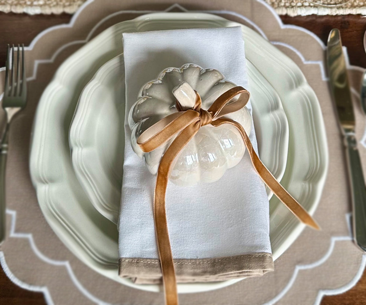 Beige Border Napkins Set of 4 Beige Border Napkins Set of 4