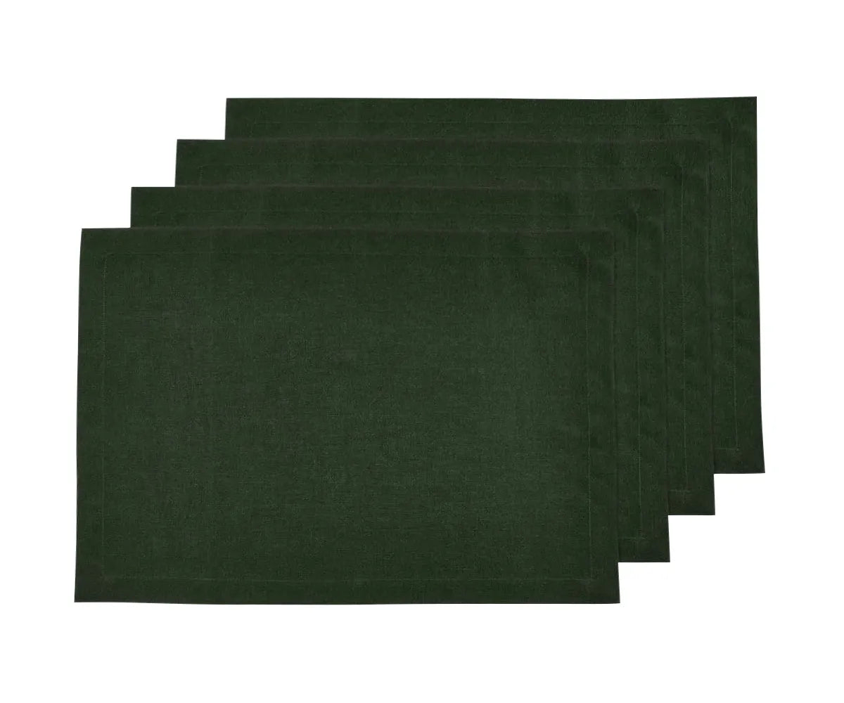 Green placemats for night dinner Green placemats for night dinner