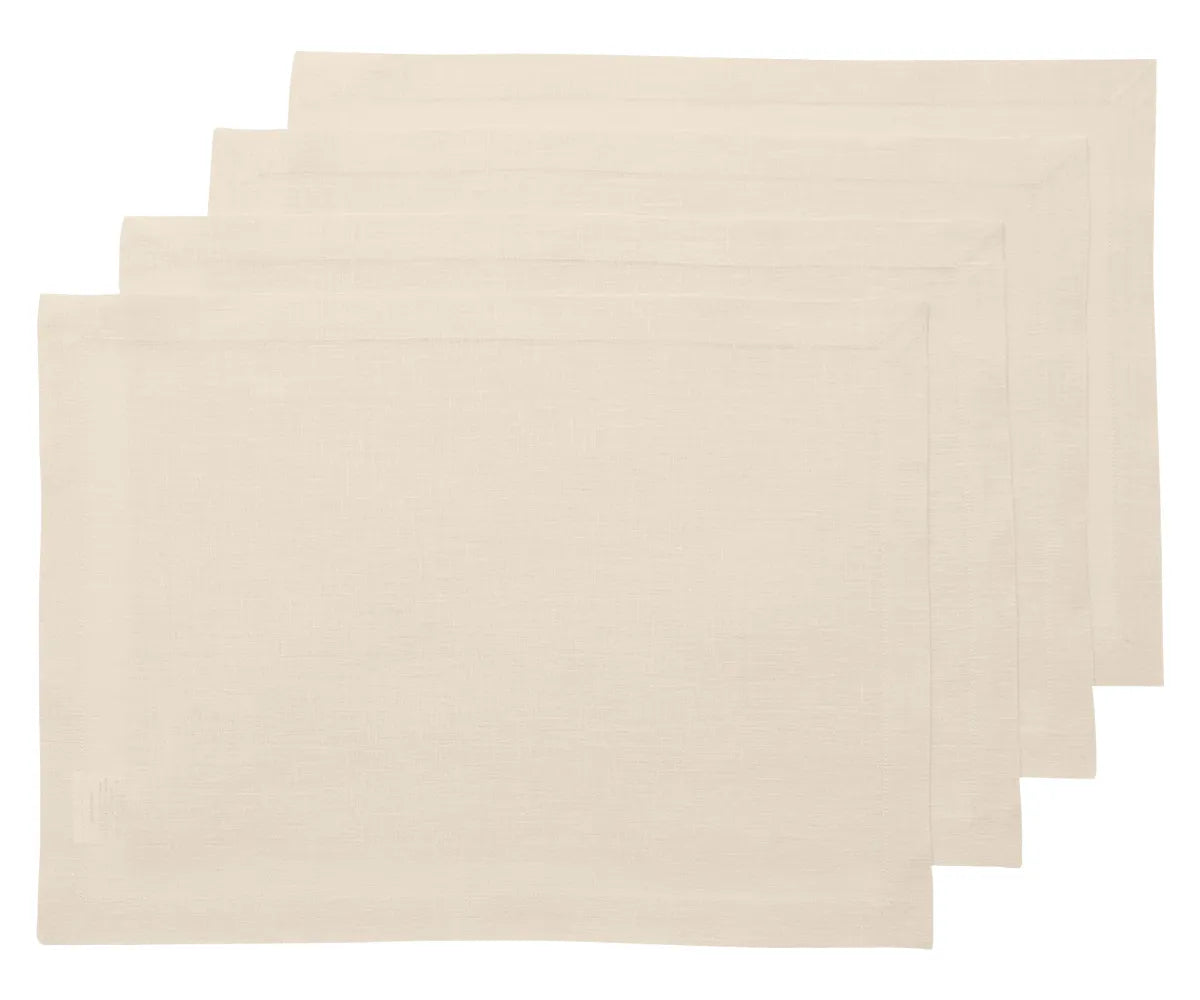 Linen placemats for party night. Linen placemats for party night.