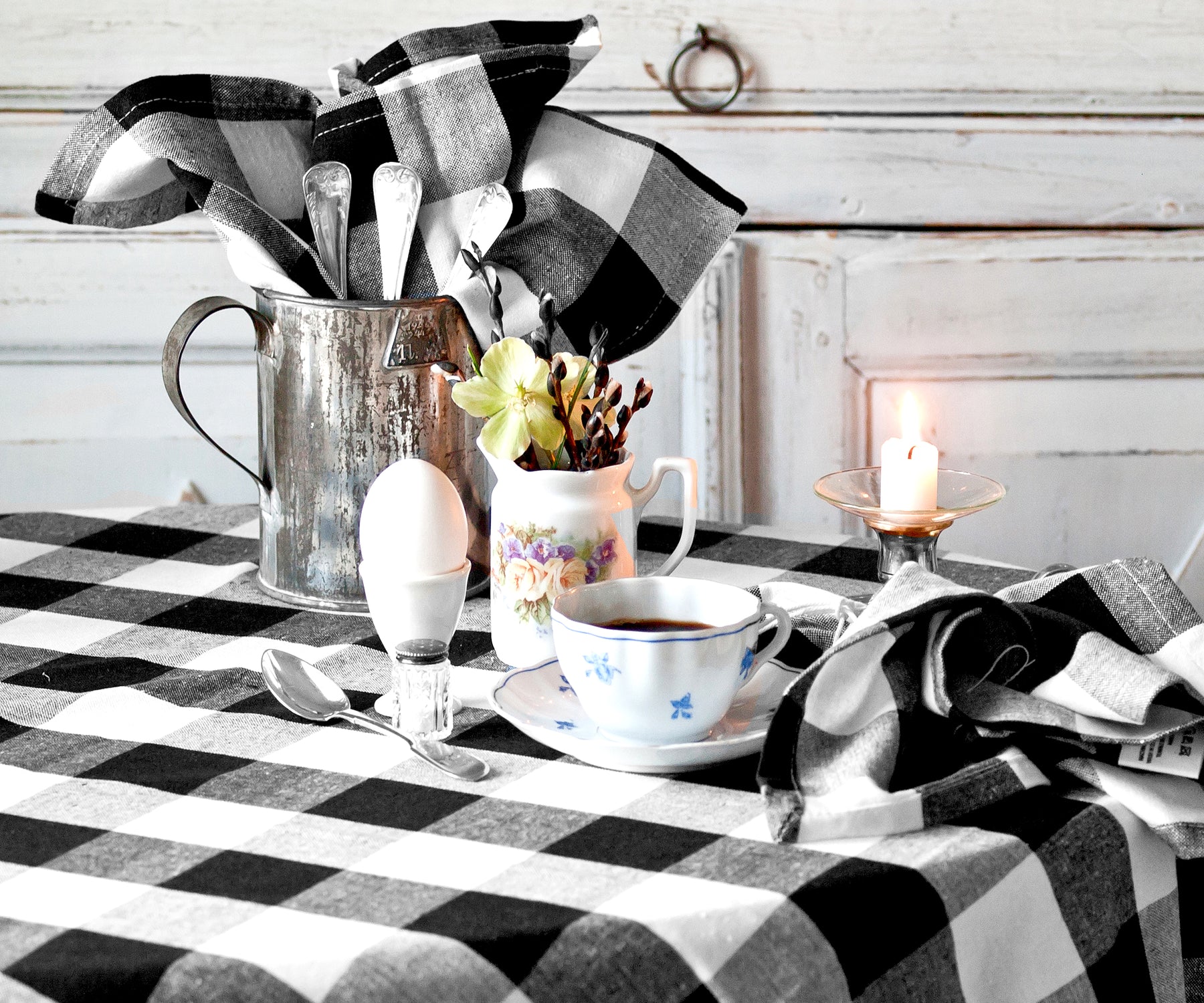 60-inch round tablecloth, perfectly sized, drapes flawlessly over your round dining table for a polished look. 60-inch round tablecloth, perfectly sized, drapes flawlessly over your round dining table for a polished look.