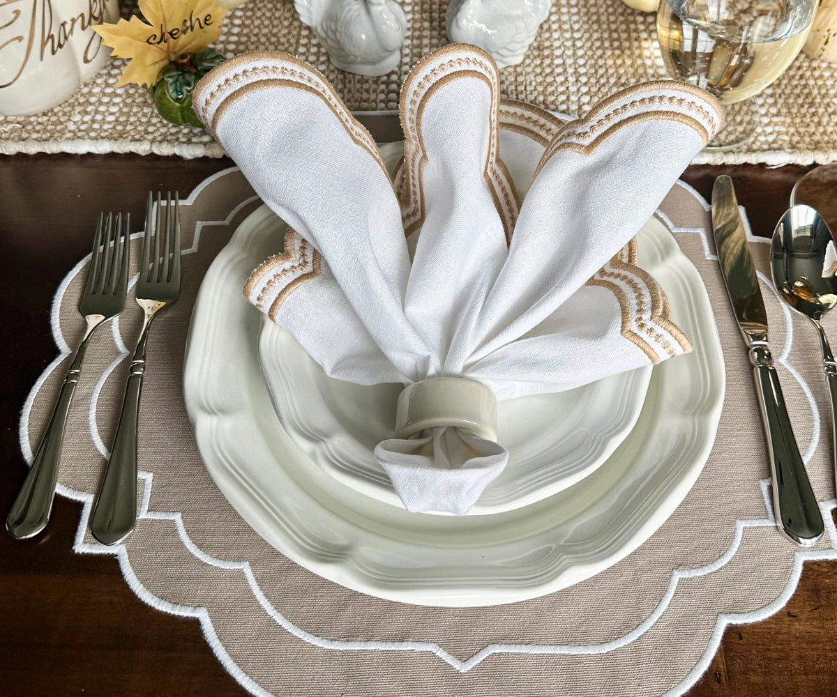 Classic beige table placemats, lightweight and durable mats suitable for family dinners, festive gatherings, and home décor. Classic beige table placemats, lightweight and durable mats suitable for family dinners, festive gatherings, and home décor.