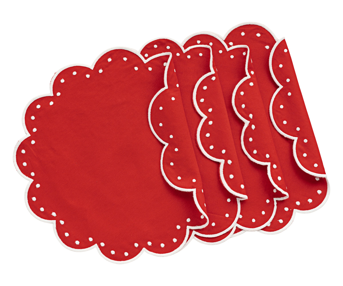Round scalloped cotton placemat featuring delicate dotted stitching along the edges, designed to add elegance and protection to any dining table setup. Round scalloped cotton placemat featuring delicate dotted stitching along the edges, designed to add elegance and protection to any dining table setup.