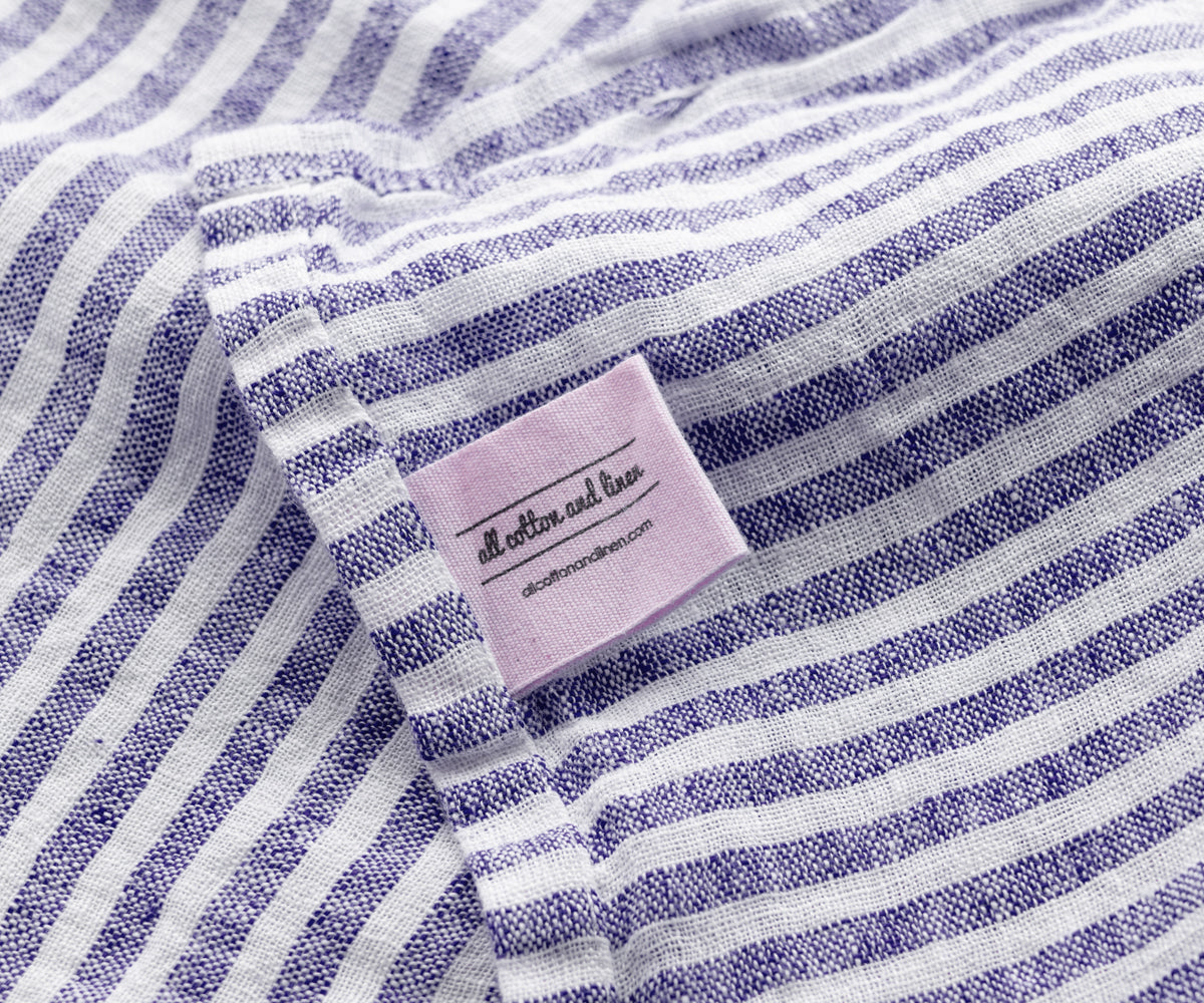 Delight someone special with our gift bath towel, a thoughtful and luxurious present for any occasion. Delight someone special with our gift bath towel, a thoughtful and luxurious present for any occasion.