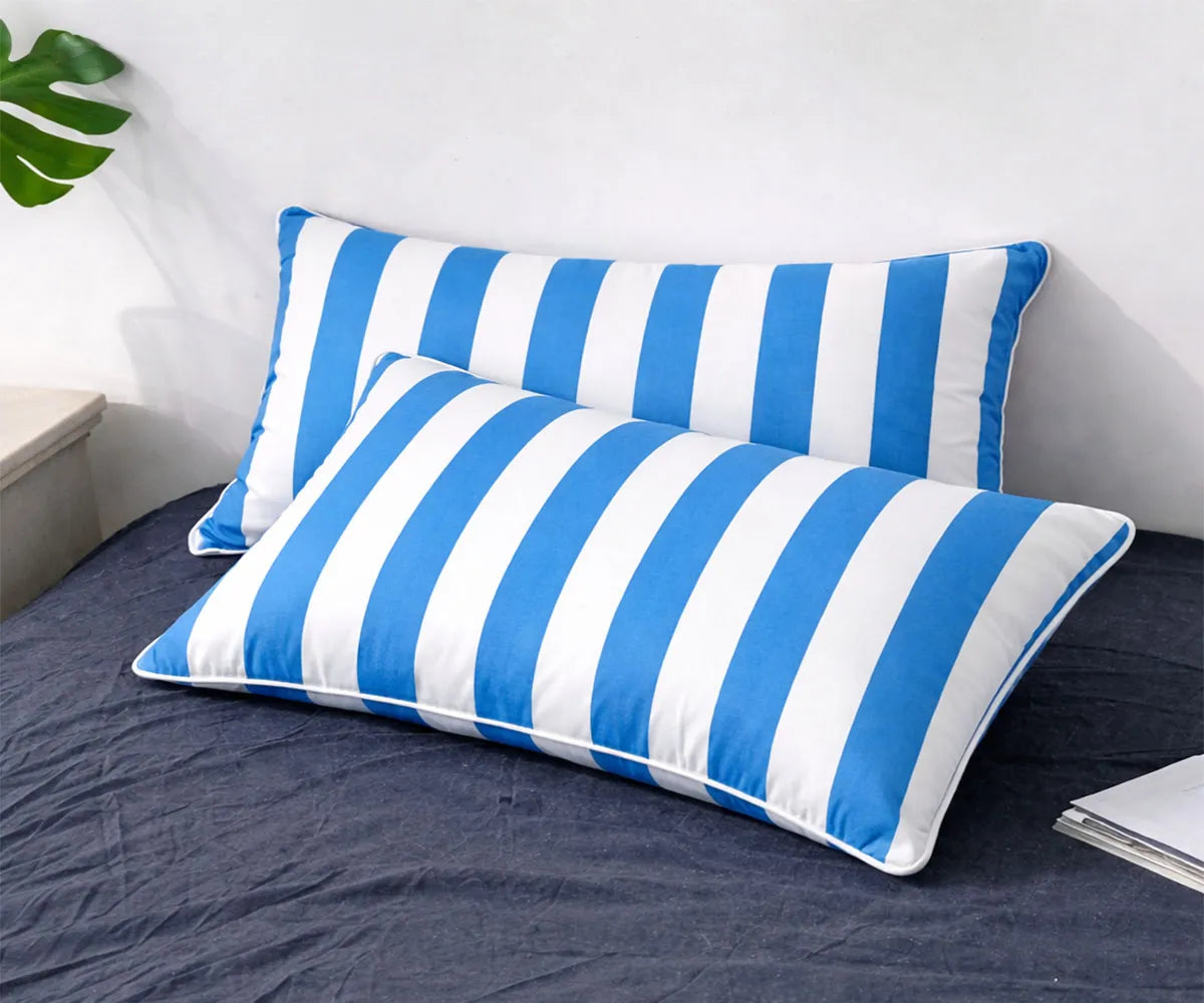 Minimalist striped pillowcase with a tailored finish and natural fabric feel Minimalist striped pillowcase with a tailored finish and natural fabric feel