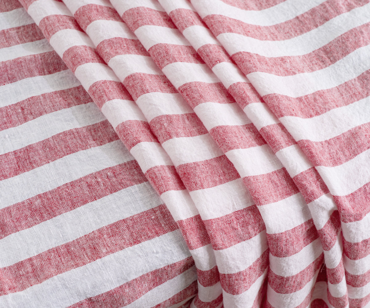 Elegant red linen tablecloth in natural color for rectangle tables Elegant red linen tablecloth in natural color for rectangle tables