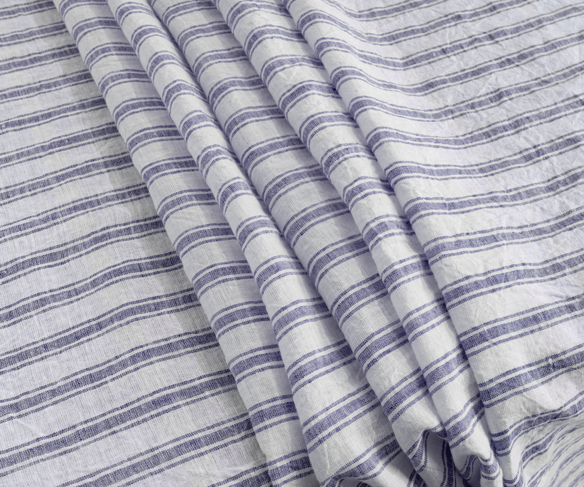 Linen Cloth tablecloth for a classic and traditional look Linen Cloth tablecloth for a classic and traditional look