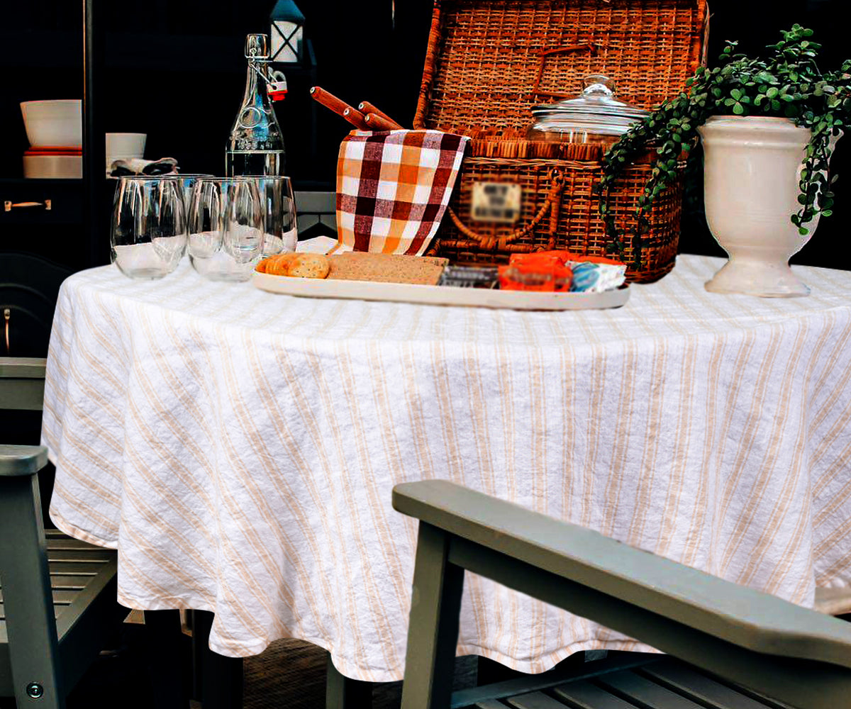Round Tablecloths perfect for round tables of any size. Round Tablecloths perfect for round tables of any size.