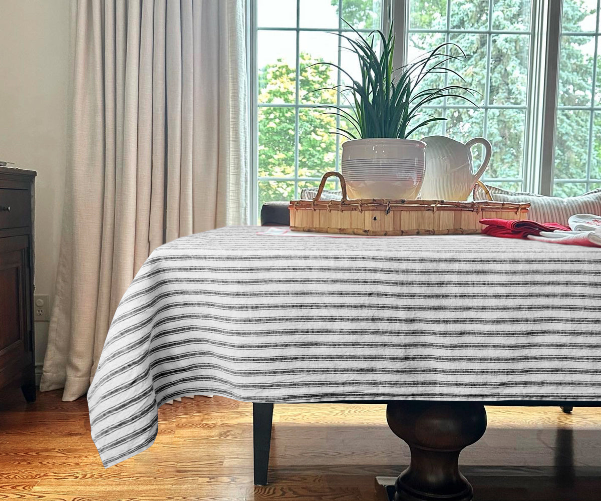 Black linen tablecloths designed for rectangle tables. rectangle tabecloth Black linen tablecloths designed for rectangle tables. rectangle tabecloth
