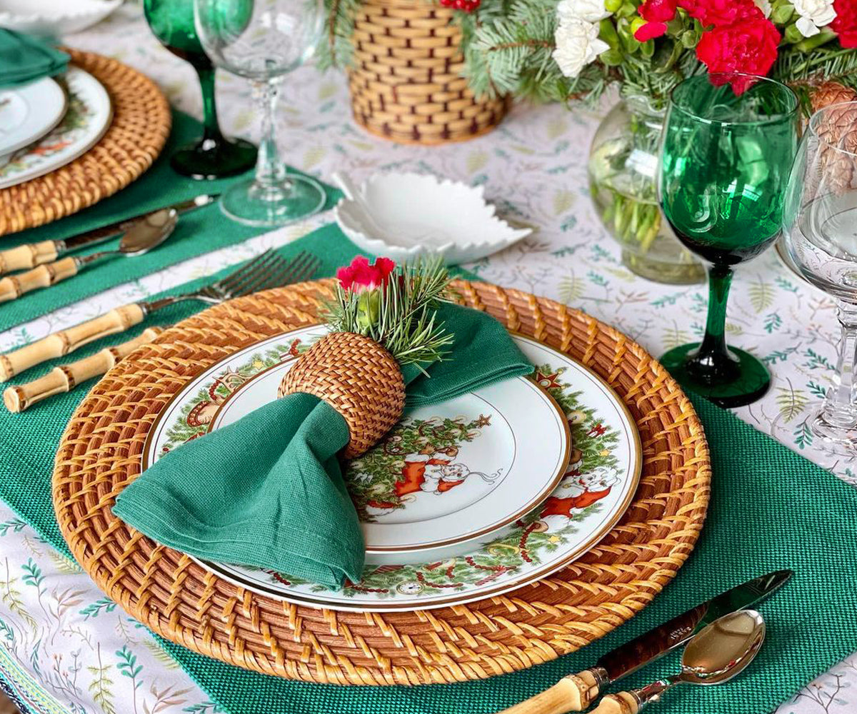 Explore the elegance of blue, green, and outdoor placemats, and make your choice among the best options for a stylish and practical dining setup. Explore the elegance of blue, green, and outdoor placemats, and make your choice among the best options for a stylish and practical dining setup.