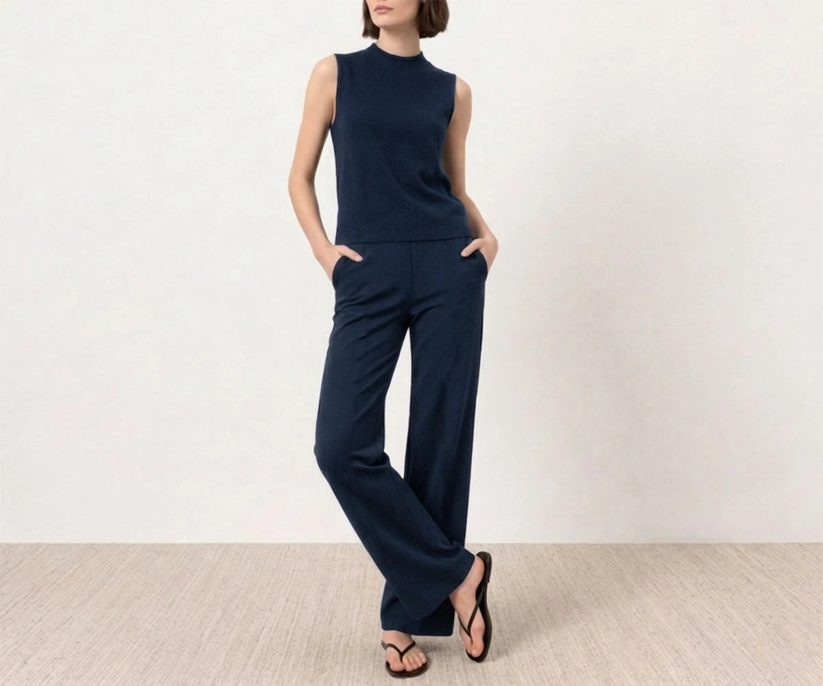 Blue sleeveless jumpsuit for women with wide-leg pants and color swatches Blue sleeveless jumpsuit for women with wide-leg pants and color swatches
