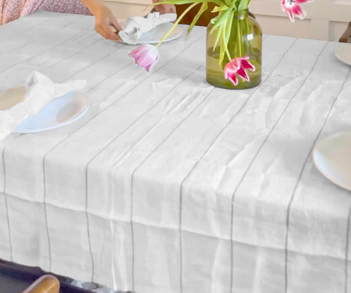 100% linen tablecloths, durable and easy to maintain.